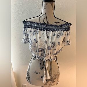 Pookie & Sebastian off the shoulder crop top